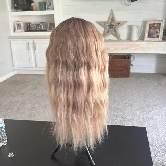 Chelsey smith crowns London apricot standard wig - Picture 4 of 9